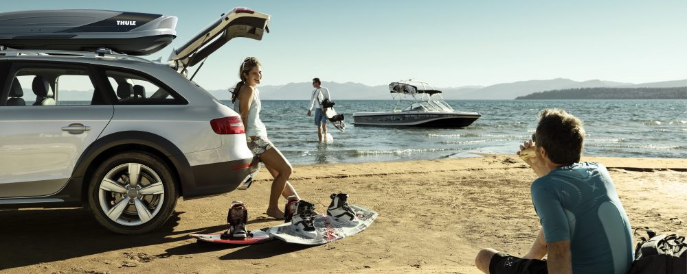 thule_ls_roof_boxes_excellence_xt_parked_car_ocean_611906_611907